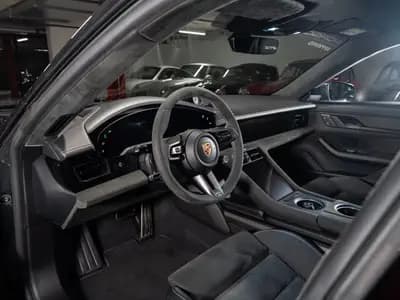 Porsche Taycan Sport Turismo — détail