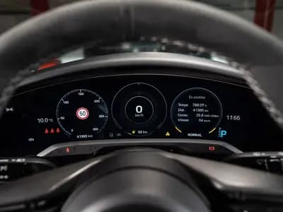 Porsche Taycan Sport Turismo — Miniature 7