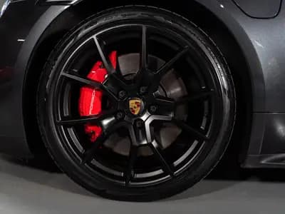 Porsche Taycan Sport Turismo — Miniature 13