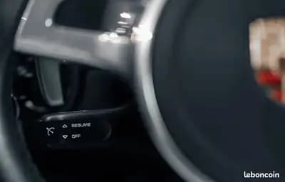 Porsche 911 GTS — Miniature 7