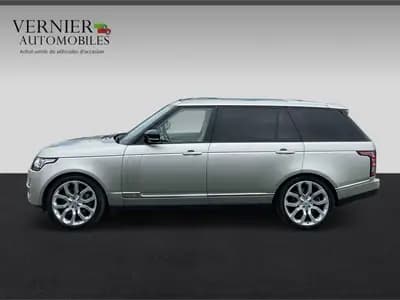 Land Rover Range Rover LWB 5.0 V8 SC Autobiography — Prestige et puissance, 101'500 km — vista posteriore