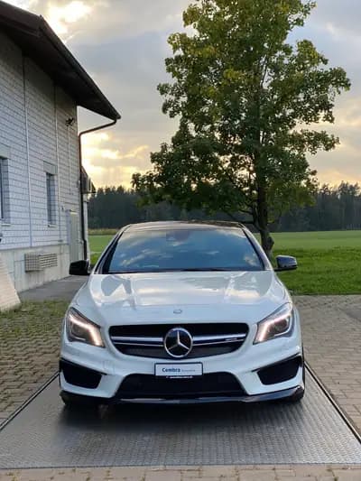 Mercedes-Benz CLA 45 AMG Shooting Brake — Performance 360 ch, 4Matic intégral — side view
