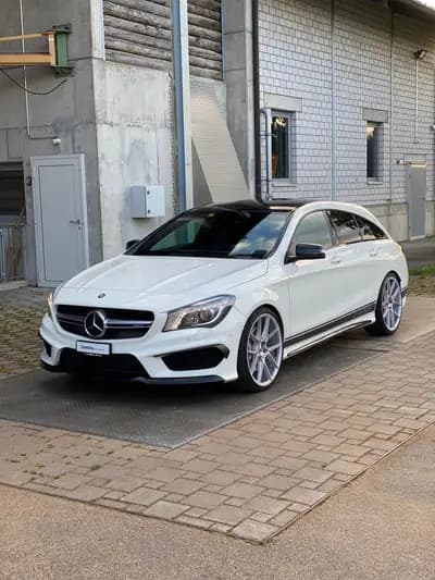 Mercedes-Benz CLA 45 AMG Shooting Brake — Performance 360 ch, 4Matic intégral — exterior view