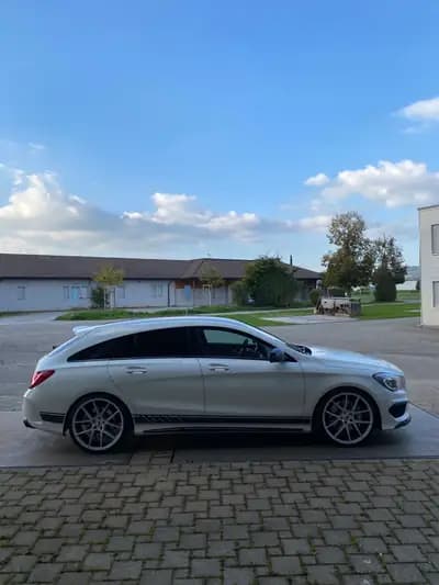 Mercedes-Benz CLA 45 AMG Shooting Brake — Performance 360 ch, 4Matic intégral — Thumbnail 9