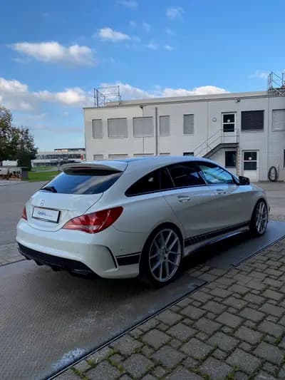 Mercedes-Benz CLA 45 AMG Shooting Brake — Performance 360 ch, 4Matic intégral — Thumbnail 8