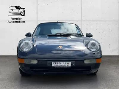 Porsche 911 Carrera 4 Cabriolet — Roadster légendaire 1995, transmission intégrale et toile — dashboard