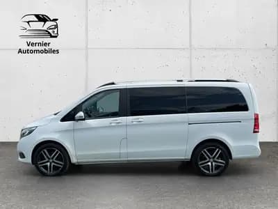 Mercedes-Benz V 250 d Lang 4Matic — Monospace 7 places, diesel efficace, transmission automatique — tableau de bord