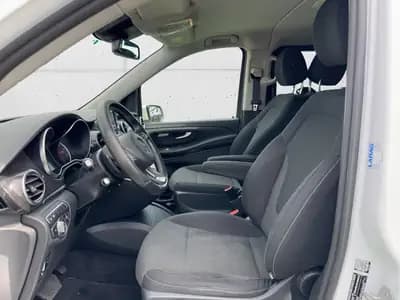 Mercedes-Benz V 250 d Lang 4Matic — Monospace 7 places, diesel efficace, transmission automatique — Miniature 12