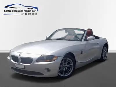 BMW Z4 2.5i Roadster 2005 — Cabriolet sportif reconditionné, cuir rouge chauffant — exterior view