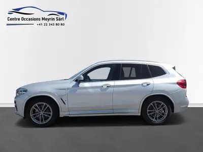 BMW X3 xDrive 30e — SUV hybride rechargeable, 18 200 km, pack M Sport — side view