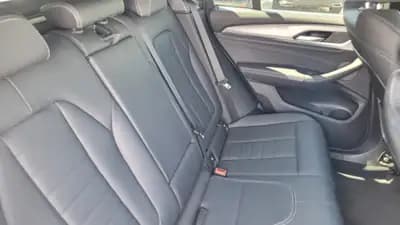 BMW X3 xDrive 30e — SUV hybride rechargeable, 18 200 km, pack M Sport — Thumbnail 11