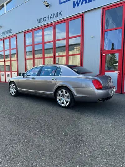 Bentley Continental Flying Spur 6.0 — Berline de luxe britannique, 114'000 km, sans accident — detail