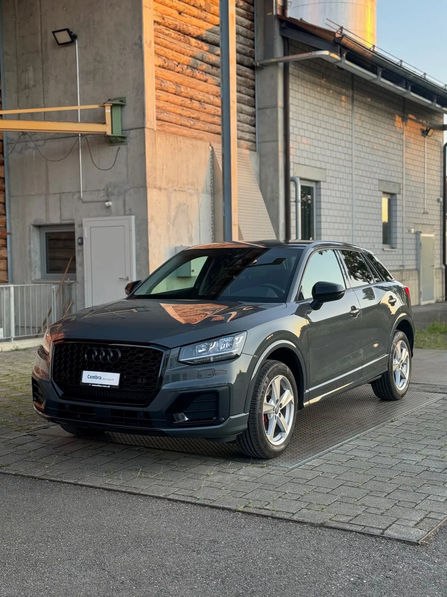 Audi Q2 1.4 TFSI Sport S-tronic — SUV urbain dynamique, entretien inclus