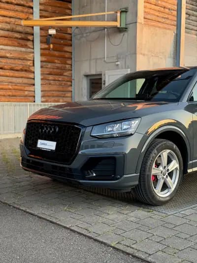 Audi Q2 1.4 TFSI Sport S-tronic — SUV urbain dynamique, entretien inclus — detail