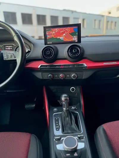 Audi Q2 1.4 TFSI Sport S-tronic — SUV urbain dynamique, entretien inclus — Thumbnail 23
