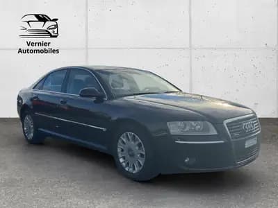 Audi A8 4.2 Quattro — Berline de prestige, 349 ch et transmission intégrale — Außenansicht