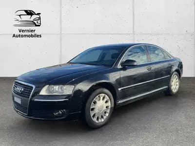 Audi A8 4.2 Quattro — Berline de prestige, 349 ch et transmission intégrale — Seitenansicht