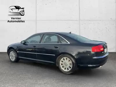 Audi A8 4.2 Quattro — Berline de prestige, 349 ch et transmission intégrale — Miniatur 7