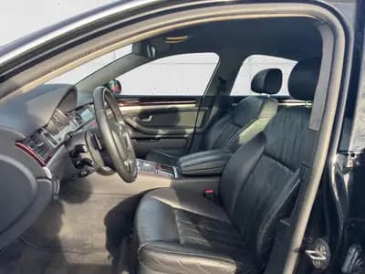 Audi A8 4.2 Quattro — Berline de prestige, 349 ch et transmission intégrale — Miniatur 10