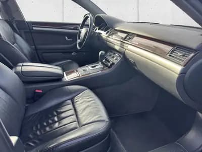 Audi A8 4.2 Quattro — Berline de prestige, 349 ch et transmission intégrale — Miniatur 12