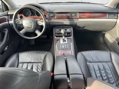 Audi A8 4.2 Quattro — Berline de prestige, 349 ch et transmission intégrale — Miniatur 16