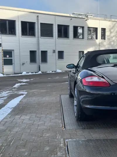 Porsche Boxster — Thumbnail 10