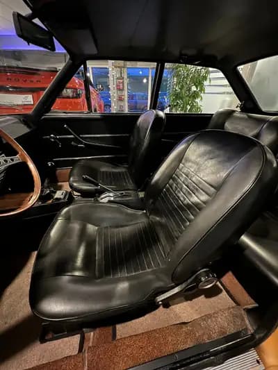 FIAT 124 Sport Coupé 1968 – Un classique italien restauré à la perfection — detail