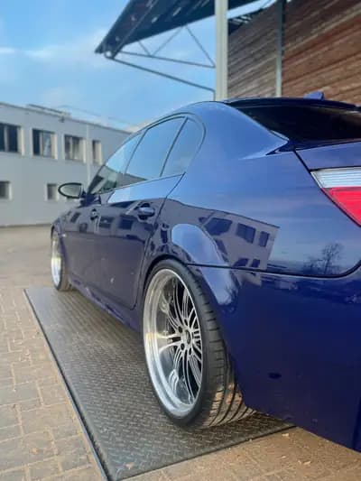 BMW M5 E60 — Berline sportive de légende, état collection exceptionnel — Thumbnail 10