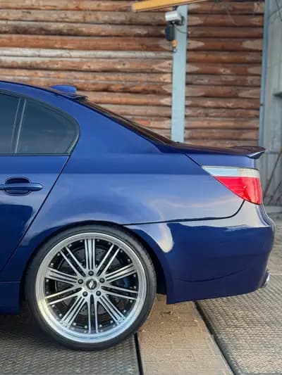 BMW M5 E60 — Berline sportive de légende, état collection exceptionnel — Thumbnail 17