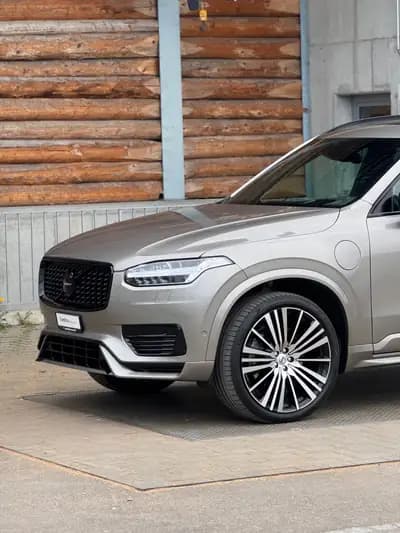 Volvo XC90 T8 eAWD R-Design — SUV 7 places hybride rechargeable, 33'650 km seulement — detail