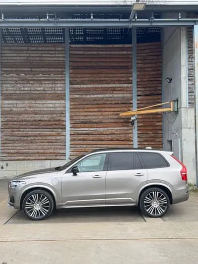 Volvo XC90 T8 eAWD R-Design — SUV 7 places hybride rechargeable, 33'650 km seulement — Thumbnail 9