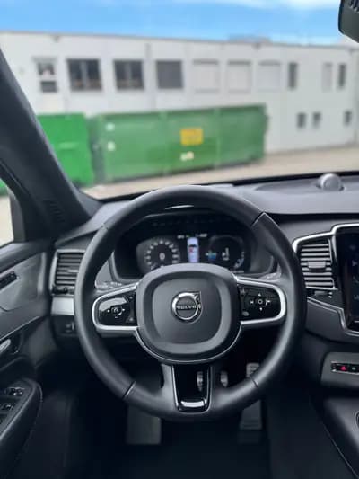Volvo XC90 T8 eAWD R-Design — SUV 7 places hybride rechargeable, 33'650 km seulement — Thumbnail 21