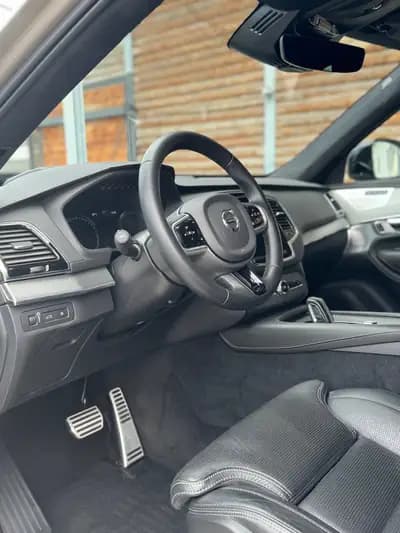 Volvo XC90 T8 eAWD R-Design — SUV 7 places hybride rechargeable, 33'650 km seulement — Thumbnail 19