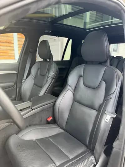 Volvo XC90 T8 eAWD R-Design — SUV 7 places hybride rechargeable, 33'650 km seulement — Thumbnail 26