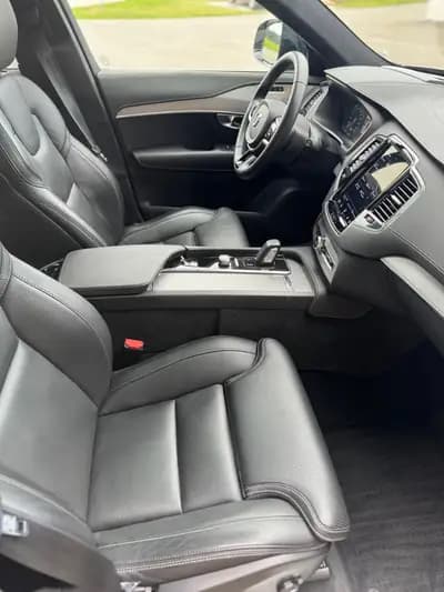 Volvo XC90 T8 eAWD R-Design — SUV 7 places hybride rechargeable, 33'650 km seulement — Thumbnail 28