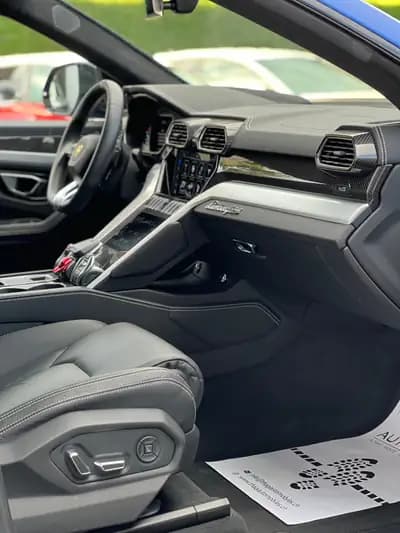 Lamborghini Urus E-Gear Graphite Capsule — SUV sportif 650 ch, kilométrage modéré, état impeccable — Thumbnail 21