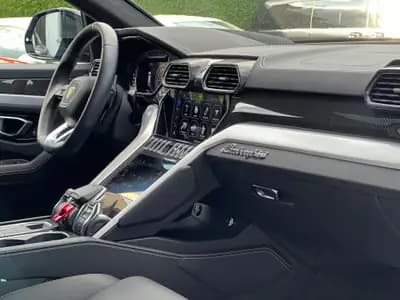 Lamborghini Urus E-Gear Graphite Capsule — SUV sportif 650 ch, kilométrage modéré, état impeccable — Thumbnail 23