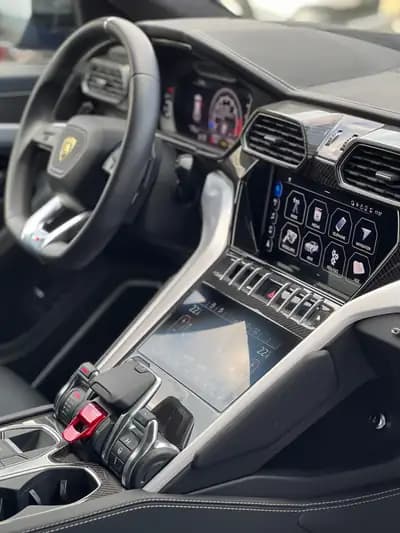 Lamborghini Urus E-Gear Graphite Capsule — SUV sportif 650 ch, kilométrage modéré, état impeccable — Thumbnail 24