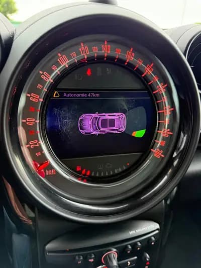 MINI Countryman Cooper S ALL4 - SUV compact sportif avec traction intégrale — detail