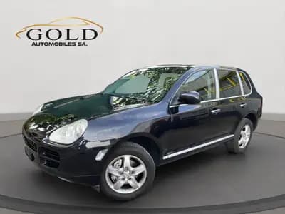 Porsche Cayenne 2005 — SUV légendaire, entretien exemplaire, sans accident — exterior view
