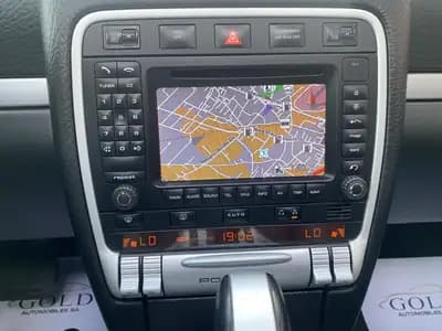 Porsche Cayenne 2005 — SUV légendaire, entretien exemplaire, sans accident — Thumbnail 7