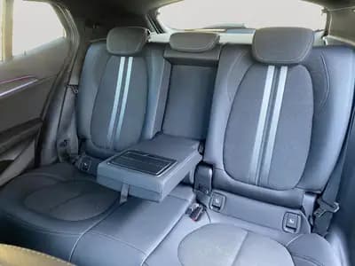 BMW X2 xDrive 25e M Sport — Hybride rechargeable, 32 900 km seulement — interior