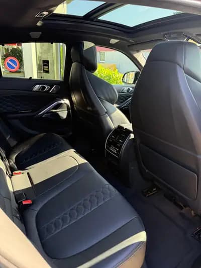 BMW X6M Steptronic - 600 ch de performance brute — Detail