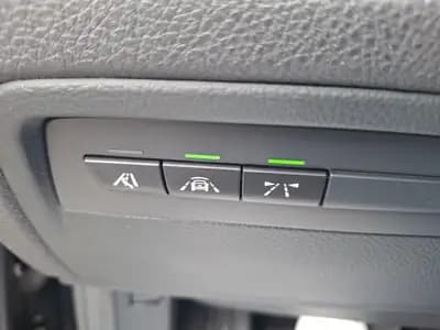 BMW 320d xDrive Sport Line — Diesel performant, première main suisse, expertise du jour — Thumbnail 11