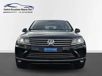 VW Touareg 3.0 TDI — SUV premium diesel, suspension pneumatique, kilométrage maîtrisé — interior