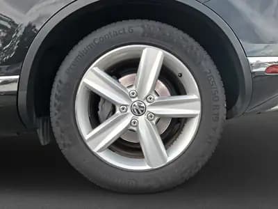 VW Touareg 3.0 TDI — SUV premium diesel, suspension pneumatique, kilométrage maîtrisé — dashboard