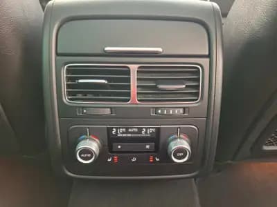 VW Touareg 3.0 TDI — SUV premium diesel, suspension pneumatique, kilométrage maîtrisé — Thumbnail 13