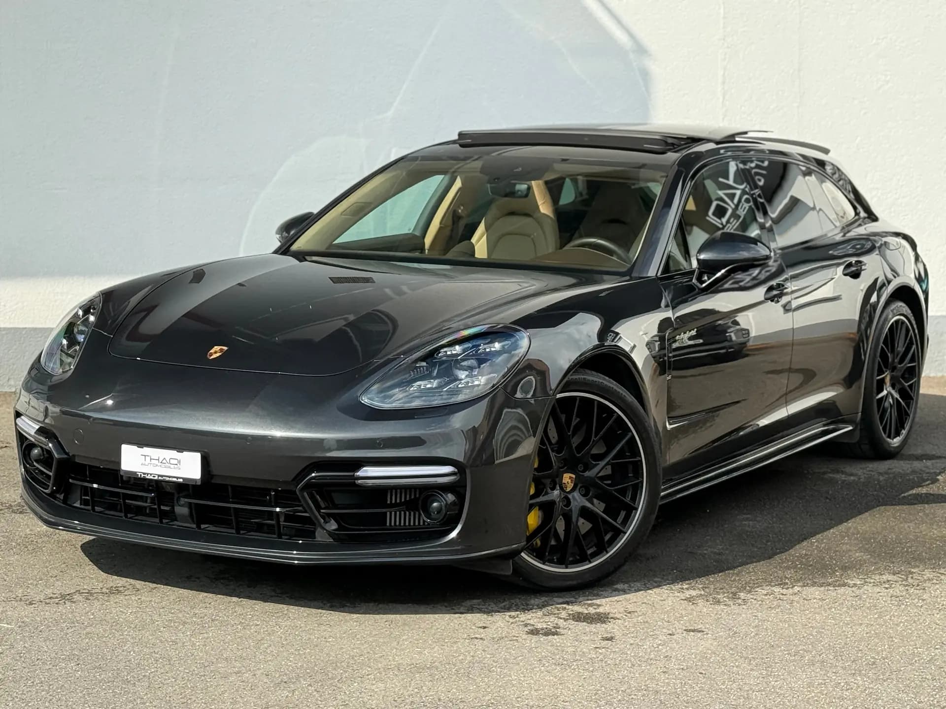 Porsche Panamera Turbo S E-Hybrid Sport Turismo — Berline sport hybride rechargeable, 99 900 km
