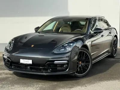 Porsche Panamera Turbo S E-Hybrid Sport Turismo — Berline sport hybride rechargeable, 99 900 km — side view