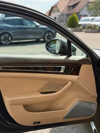 Porsche Panamera Turbo S E-Hybrid Sport Turismo — Berline sport hybride rechargeable, 99 900 km — Thumbnail 17